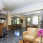 Hotel Stoupa Pensjonat Stoúpa