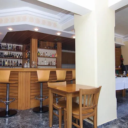 Hotel Stoupa * Stoupa